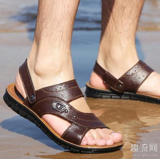 夏季凉鞋变臭了怎么办-为什么你的脚穿凉鞋会变臭-
