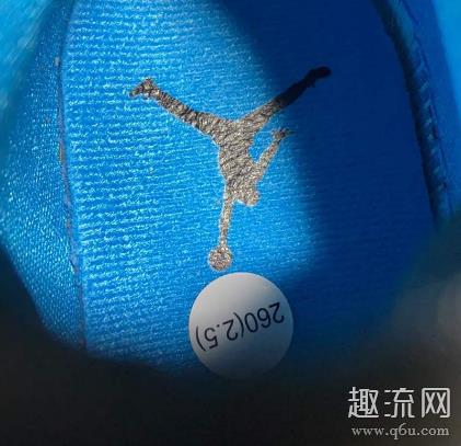 aj1快速取鞋垫技巧分享 aj1鞋垫logo容易掉吗