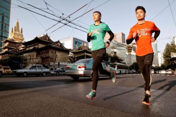 健步鞋和跑步鞋有什么区别 健步鞋和跑步鞋哪个好