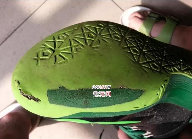 篮球鞋底磨平了怎么办 篮球鞋底涂什么能防滑
