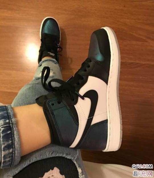 AJ1后跟磨脚怎么办 AJ1后跟会褶皱吗