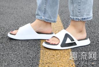 态极拖鞋怎么看真假 态极拖鞋买大几码合适