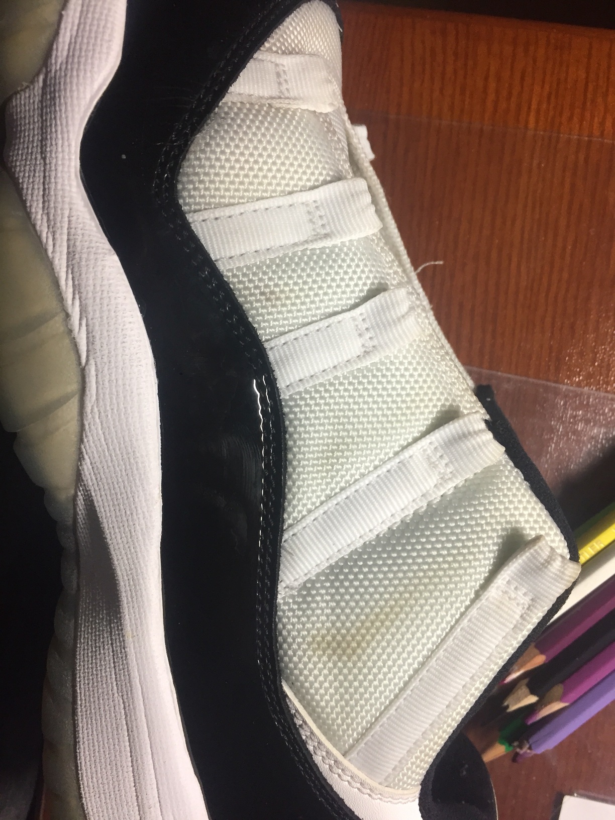 AJ11的鞋面容易脏吗 Air Jordan 11应该怎么清洗