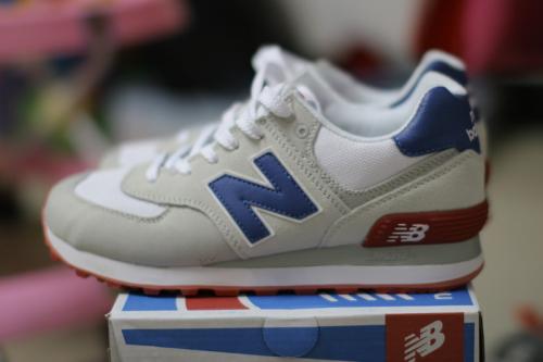 新百伦574怎么辨别真假 New Balance574真假对比