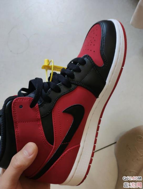 AJ1 mid黑红禁穿如何辨别真假 AJ1 mid黑红禁穿真假辨别方法推荐