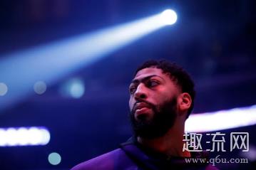 浓眉哥戴维斯什么时候加入湖人的 安东尼戴维斯签约湖人几年