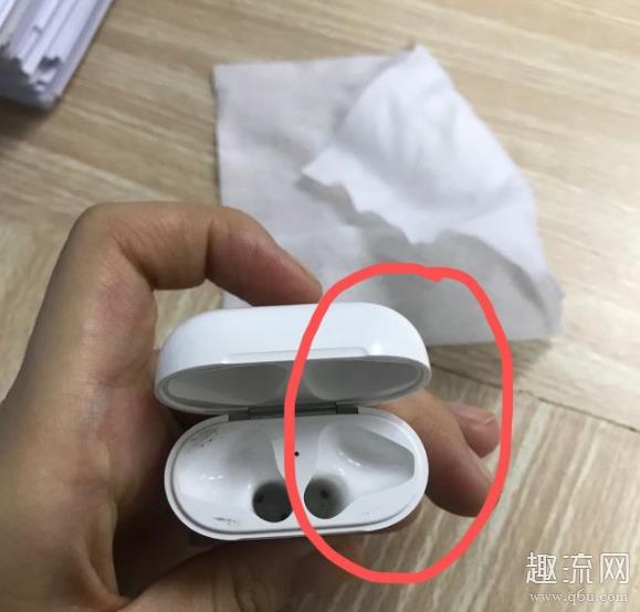 airpods pro脏了怎么清洗，小编一招帮你解决！