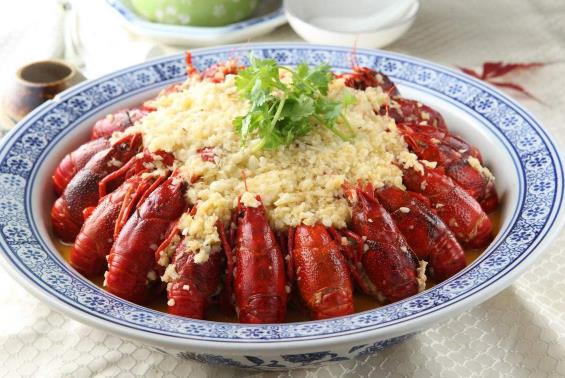 小龙虾大的好还是小的好(小龙虾大的好还是小的好吃)