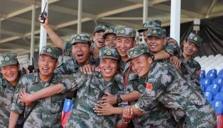 大一新生当兵要去学校报到吗(大一当兵从学校走还是从家走)