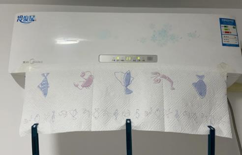 怎么防止空调直接吹人(空调对着自己吹有什么解决的办法)