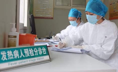 现在隔离14天不发烧是不是就没事