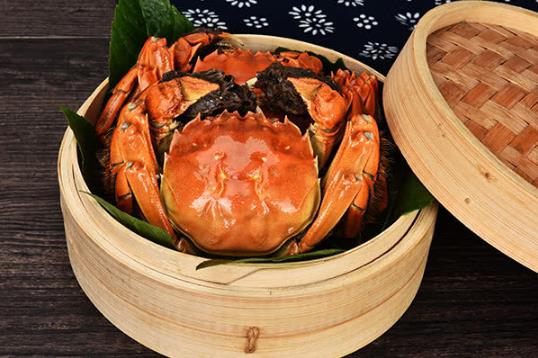螃蟹2两和3两对比哪个好（蒸螃蟹冷水还是热水下锅）