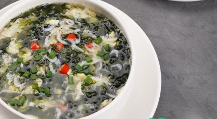 干紫菜炖汤后变成绿色是假的吗(干紫菜能存放多长时间)
