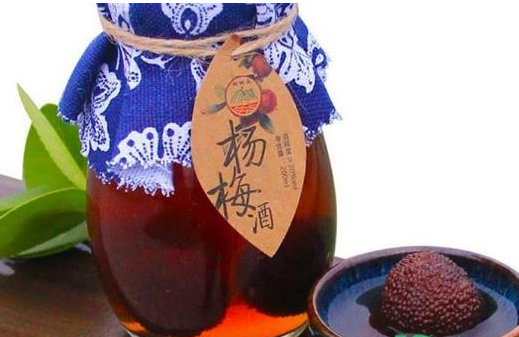 杨梅酒可以不放冰糖吗(杨梅酒放多少冰糖比较好)
