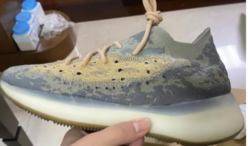 yeezy 380适合脚肥的人穿吗 yeezy 380适合什么样的人穿
