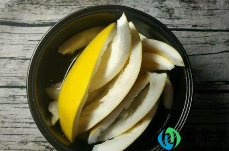 柚子皮发酵是什么肥（柚子皮怎么剥干净）