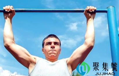 引体向上最省力的姿势(引体向上有什么好处跟坏处)