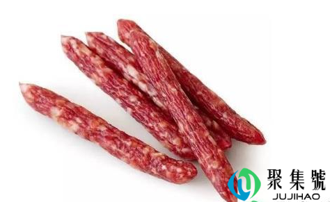 灌香肠猪肉用去皮吗（香肠制作中的注意事项）