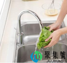 洗洁精洗菜可以吃吗（常见的3个洗菜误区）