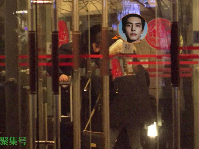 宋威龙与美女回酒店再被拍,曾与林允交往跟赵佳丽车内热吻传恋情