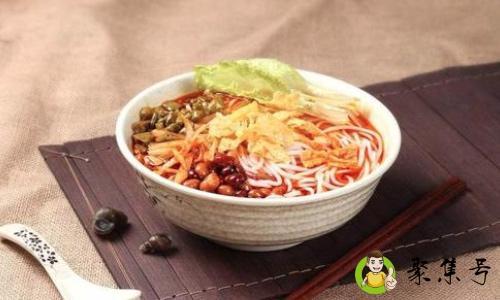 螺蛳粉不放酸笋还臭吗