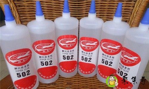 用502粘假指甲怎么去掉