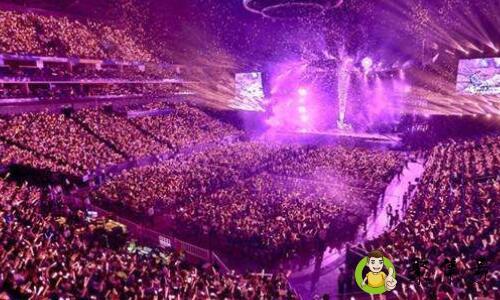 演唱会看台可以乱坐吗