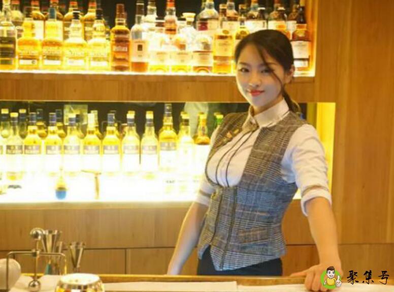 女调酒师具备什么学历