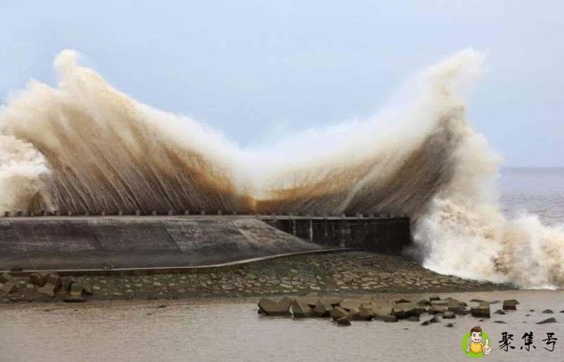 详细阅读:观潮里的浩浩荡荡是什么意思 观潮里的浩浩荡荡是什么意思