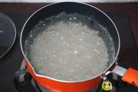 水能烧到800度吗