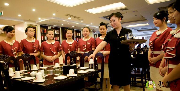 优秀服务员的标准