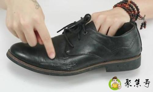 详细阅读:鞋子划痕用什么能擦掉 鞋子划痕用什么能擦掉