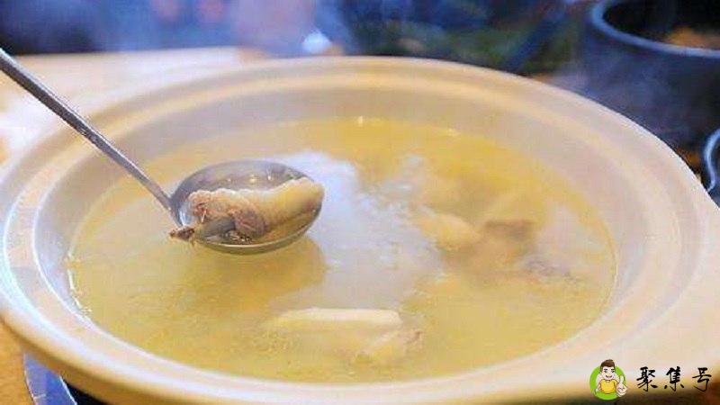 详细阅读:鸡汤放冰箱可以存几天 鸡汤放冰箱可以存几天