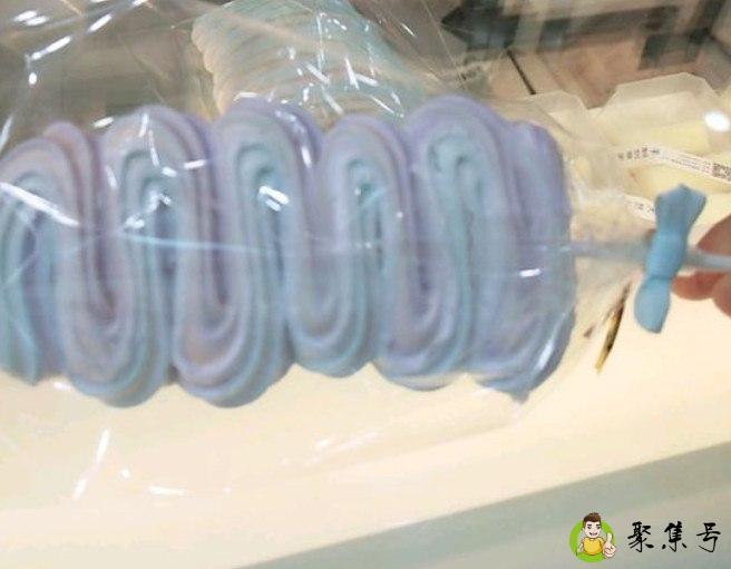 蛋白糖烤完粘是没熟吗