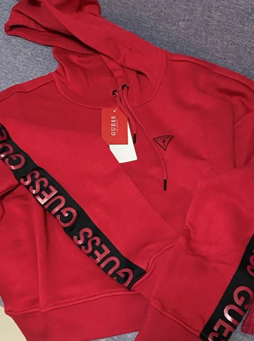 唯品会便宜的原因太多了,GUESS衣服买起来