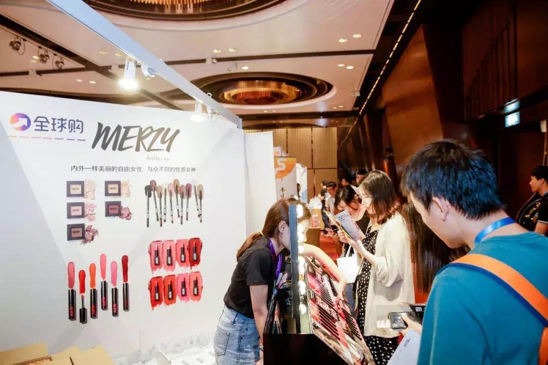 揭秘淘宝全球购买手的真实生活:月销百万的神人是如何炼成?