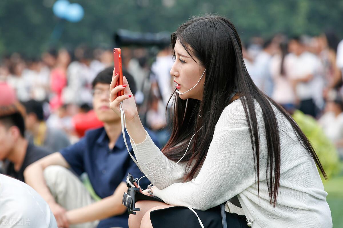 自己一个人如何玩抖音视频教程（初学者抖音玩法全部教程）