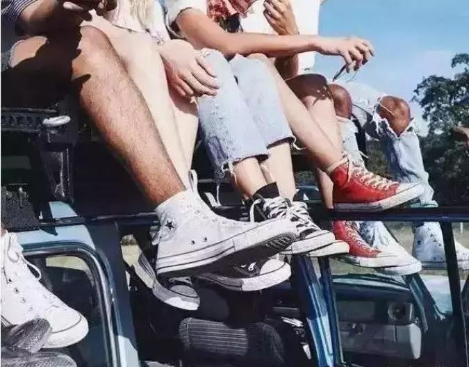 市场匡威假货多?学会这3招教你辨真假