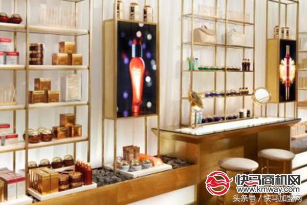 怎么开化妆品店找货源（新手开化妆品店需要什么条件）