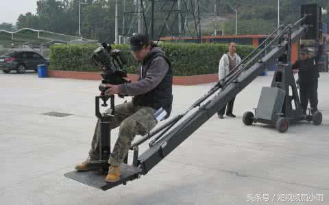 最全短视频拍摄技巧,新手也能拍出办公室小野的效果!