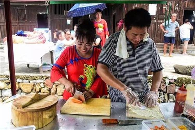 40多岁夫妻俩,春节后想一起做小生意,有什么好项目可以选择?