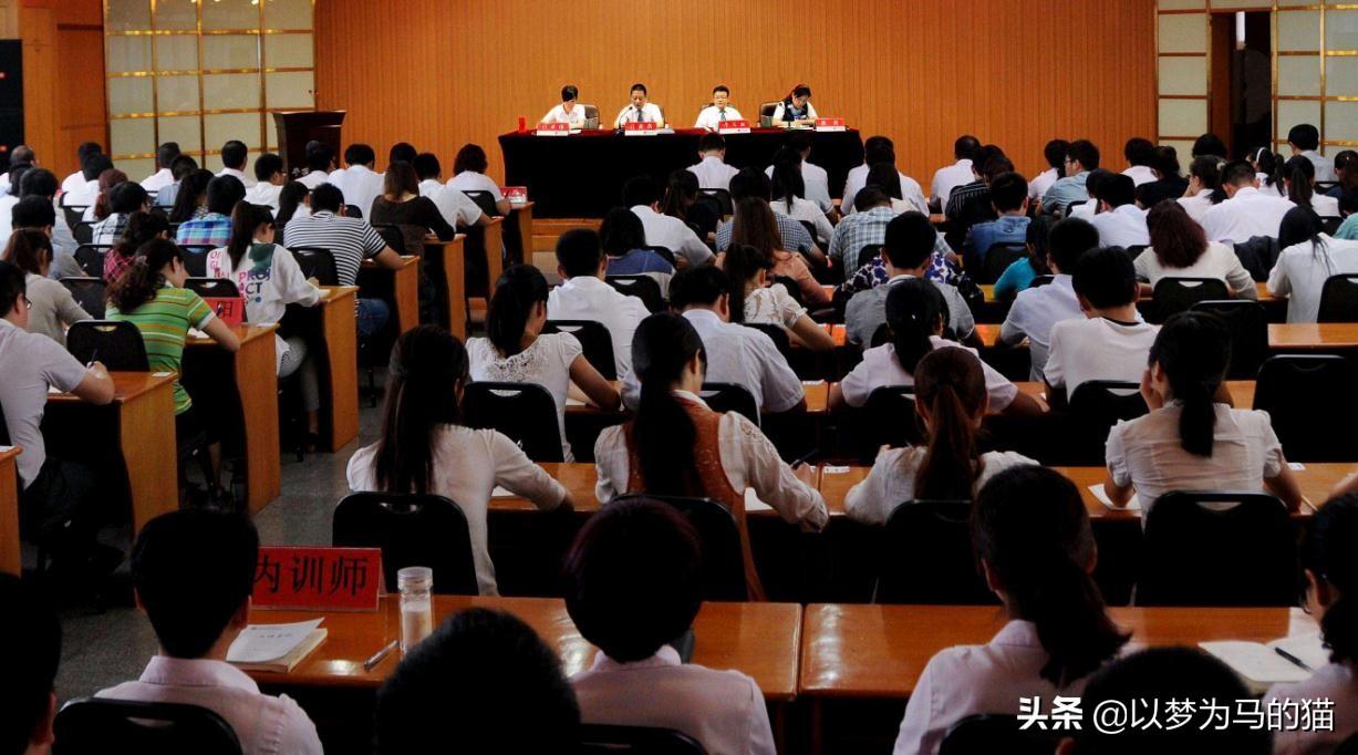 排名前十的“热门专业”,有些毕业生竞争激烈,有些需求量却很高