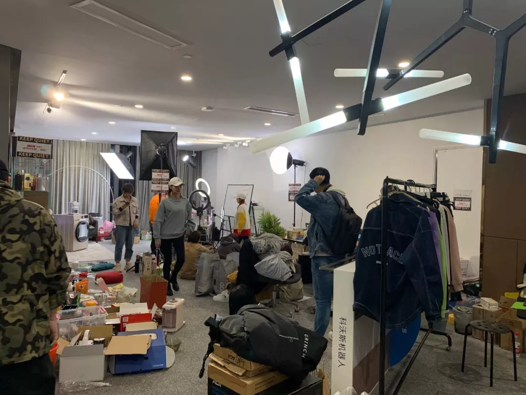淘宝主播一个月多少钱?个人主播怎么变现?