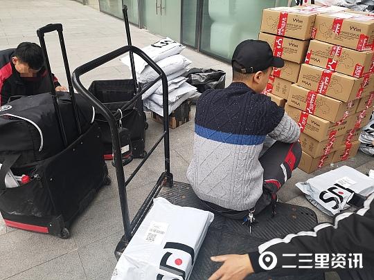 快递员:“晚上八点还在送货路上”,应对双十一 宝鸡快递业这样做……
