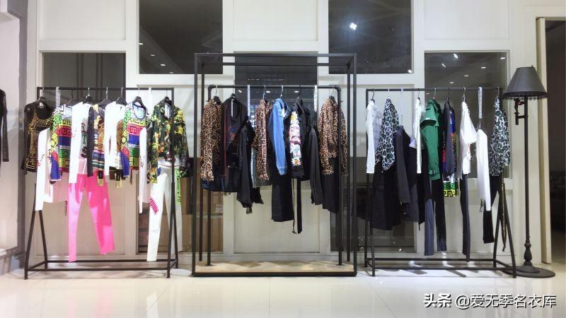 店铺服装货源怎么进?这三个要点综合考虑