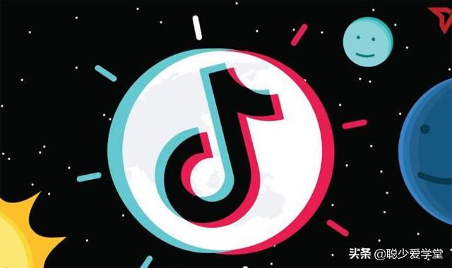 抖音上卖衣服引流软文怎么写?抖音热门文案是怎么写?
