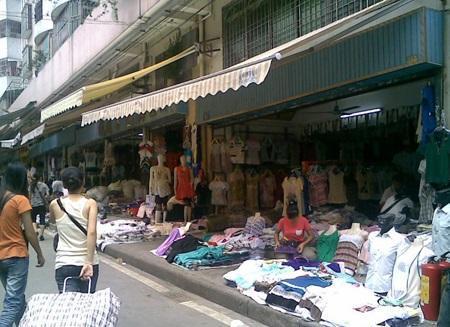 广州服装工厂批货源在什么地方（女装批发货源哪里便宜）