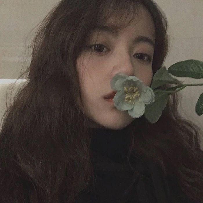 100条百看不厌的朋友圈文案:要努力地搜刮生活里全部的温柔。