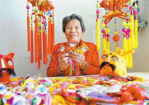 农村妇女在家没事干,可以做点小活挣笔外快,这四种活就适合