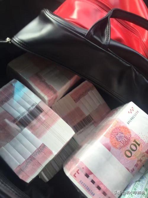 一百万放在余额宝里面,一天能有多少利息?